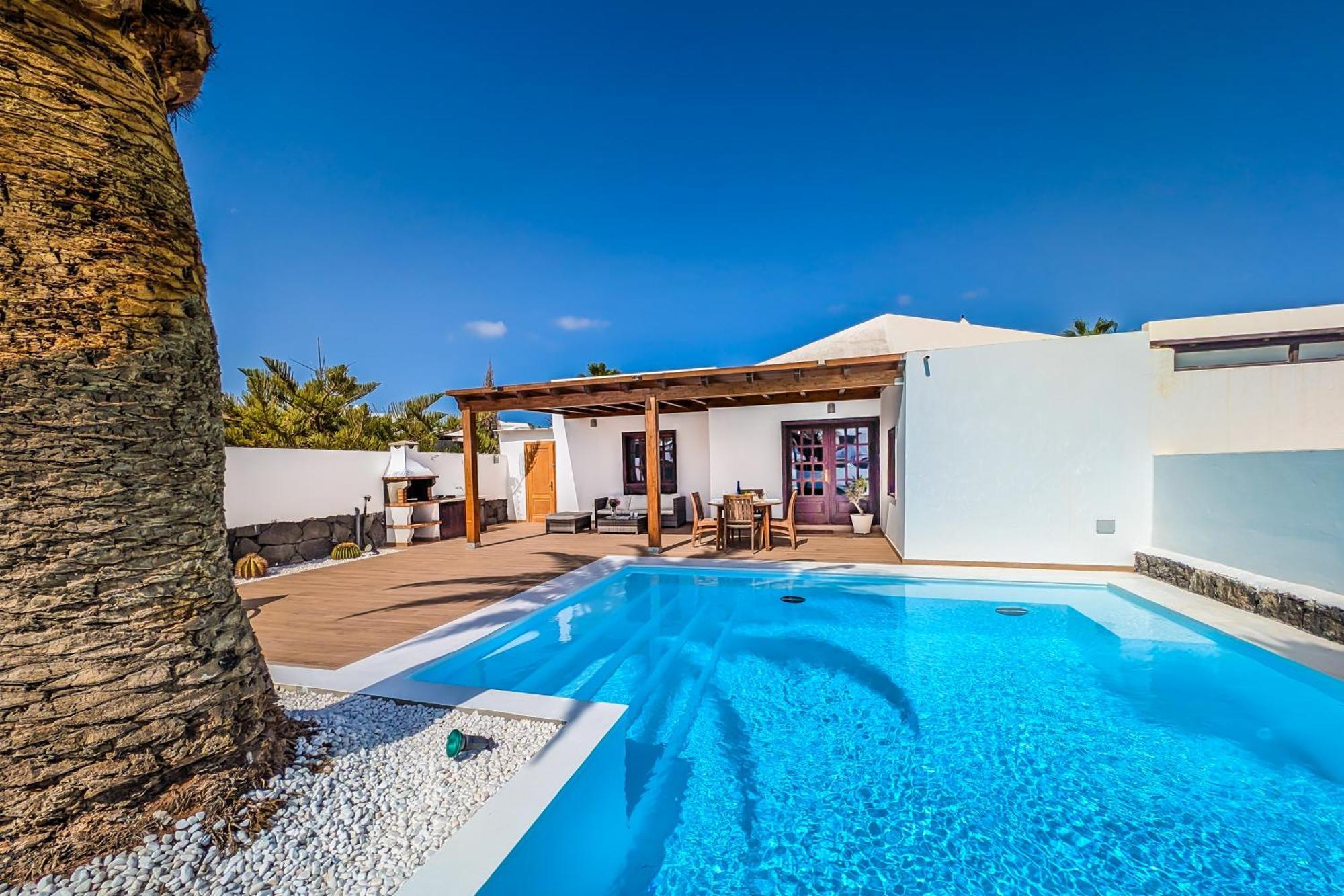 Villa Axular With Heated Private Pool Плайя-Бланка Екстер'єр фото