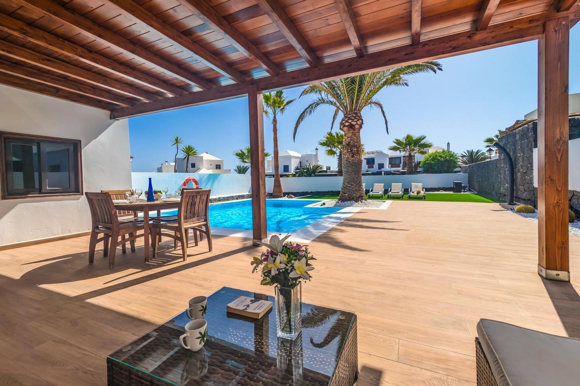 Villa Axular With Heated Private Pool Плайя-Бланка Екстер'єр фото