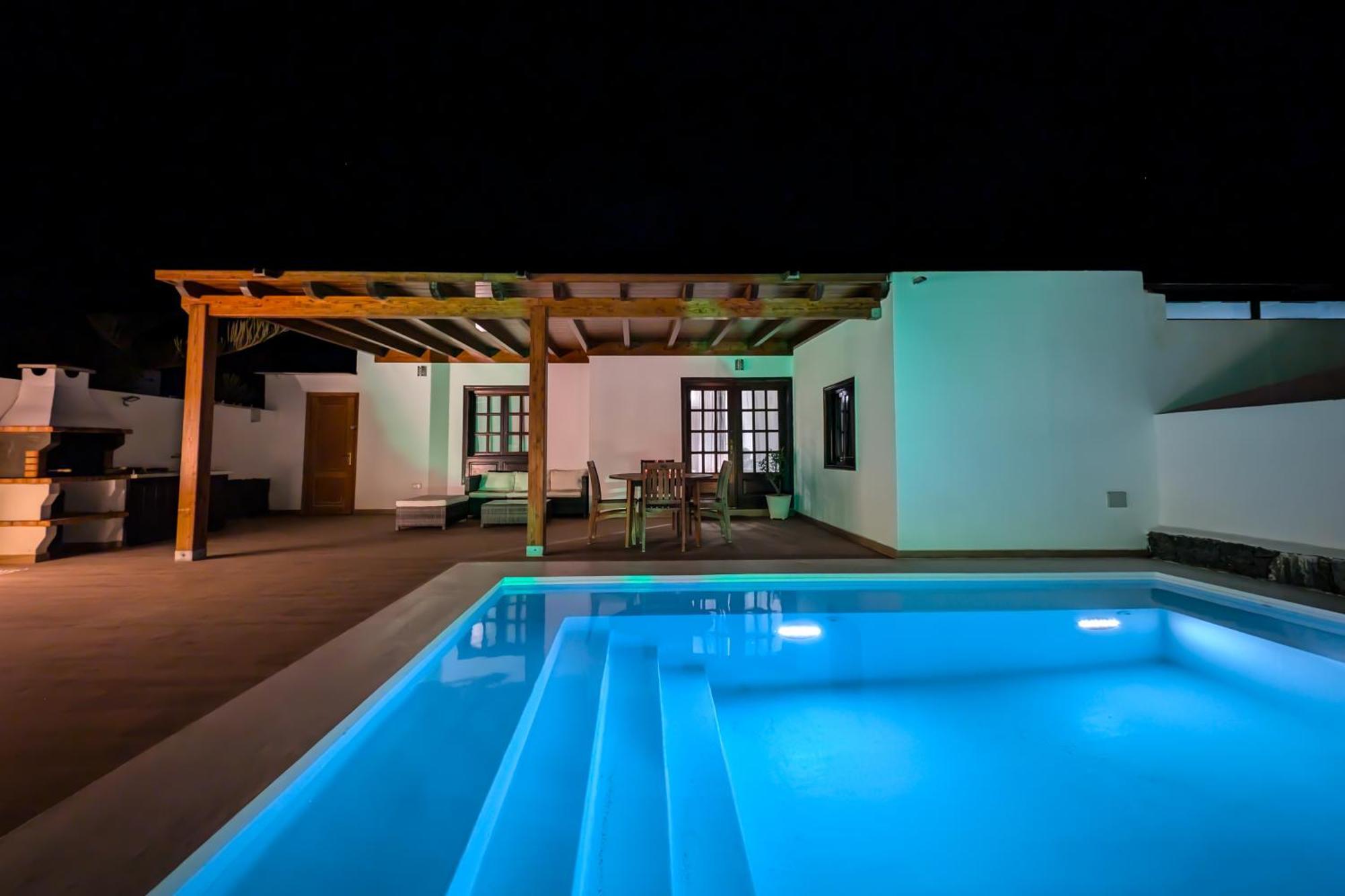 Villa Axular With Heated Private Pool Плайя-Бланка Екстер'єр фото